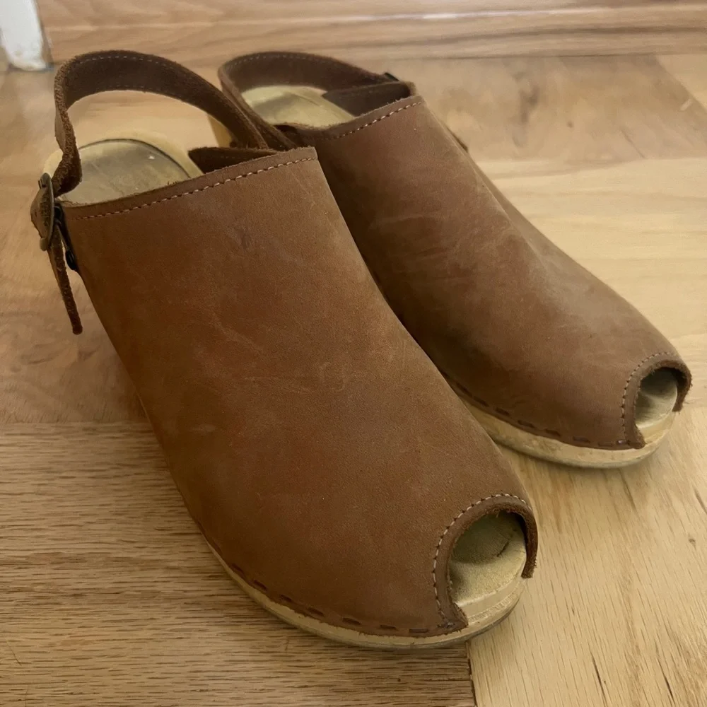 Sven Tan Slingback Clogs - Picture 1 of 7